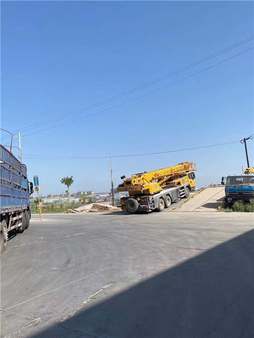 西岗区25吨吊车的租赁价格大概是多少？