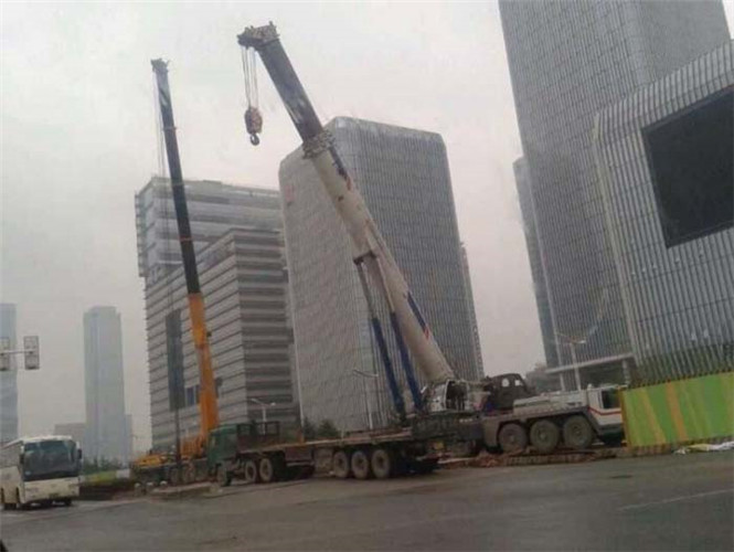 西岗区25吨吊车能吊多重设备？