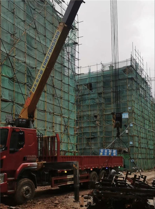 西岗区“慢工细活”—— 吊车的 “微动控制” 技术